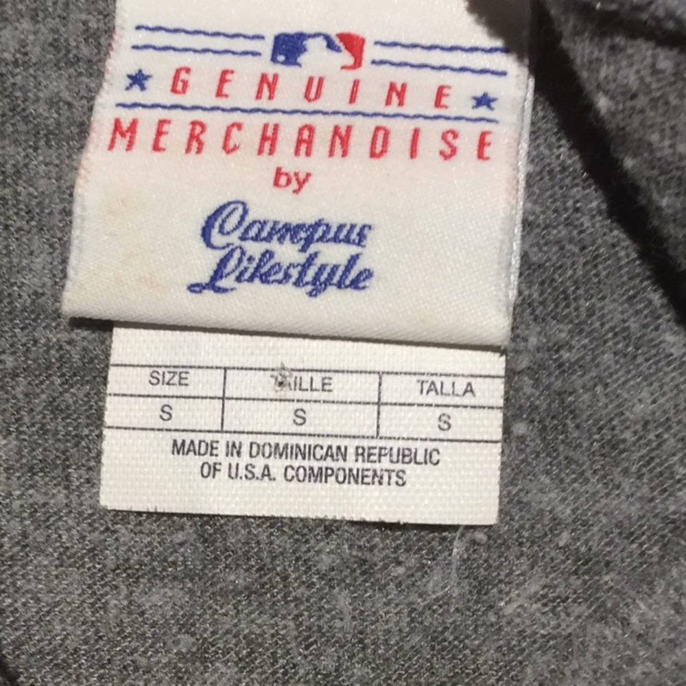 Cincinnati Reds women’s size small - Picture 4 of 6